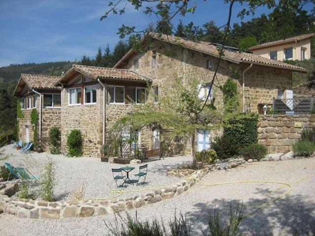 Empurany Chambres D'Hotes Le Crouzat מראה חיצוני תמונה